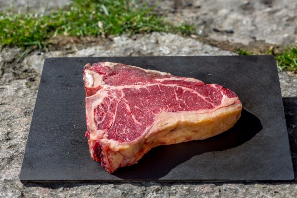bio t-bone steak fleisch grillen kochen